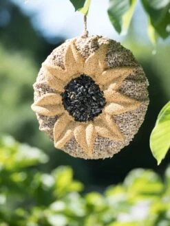 Songbird Tweets® Sunflower Wreath -Garden Care Store 8598119 5255 tif