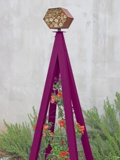 Bee Bungalow + Akoris Garden Tuteur Jr. 17 Bee Bungalow + Akoris Garden Tuteur Jr. -Garden Care Store 8600532 01v bee bungalow akoris garden tuteur aubergine