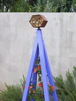 Bee Bungalow + Akoris Garden Tuteur Sr. 17 Bee Bungalow + Akoris Garden Tuteur Sr. -Garden Care Store 8600532 02V tif