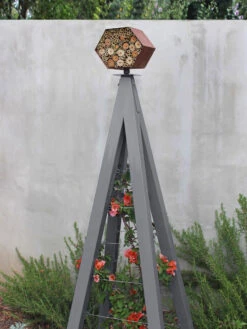 Bee Bungalow + Akoris Garden Tuteur Jr. 12 Bee Bungalow + Akoris Garden Tuteur Jr. -Garden Care Store 8600532 08v