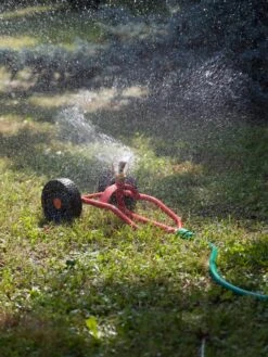 Wheeled Sprinkler Sled -Garden Care Store 8610520 06V tif