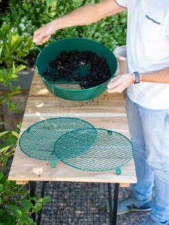 Gardener's Compost Soil Sifter -Garden Care Store 8611018 168 tif