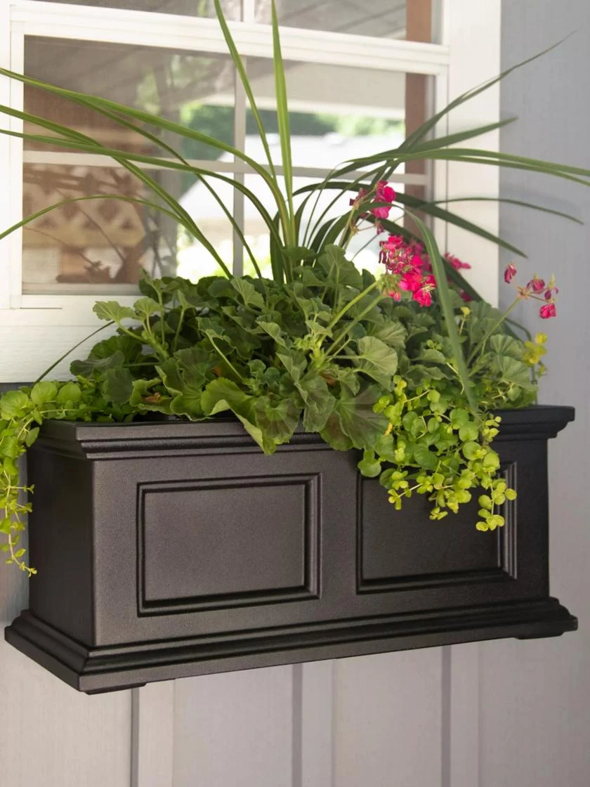 Fairfield Self-Watering Window Box, 2’ 3 Fairfield Self-Watering Window Box, 2’